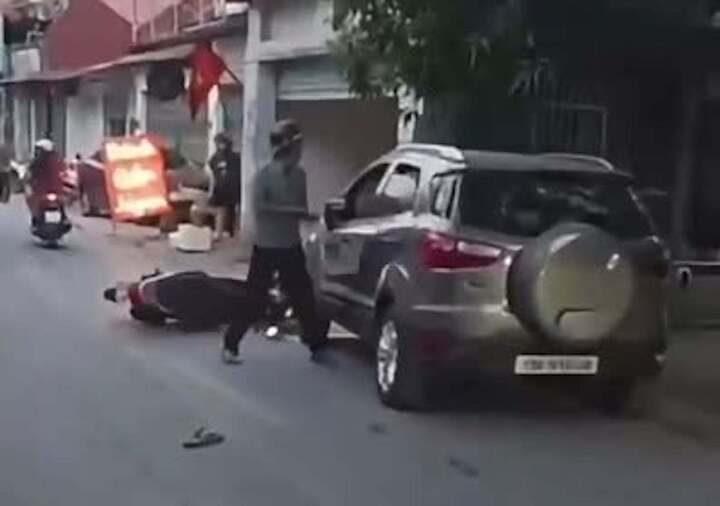 Bắt giữ kẻ chặn &ocirc; t&ocirc;, đ&acirc;m chết t&agrave;i xế giữa phố H&agrave; Nội- Ảnh 1.