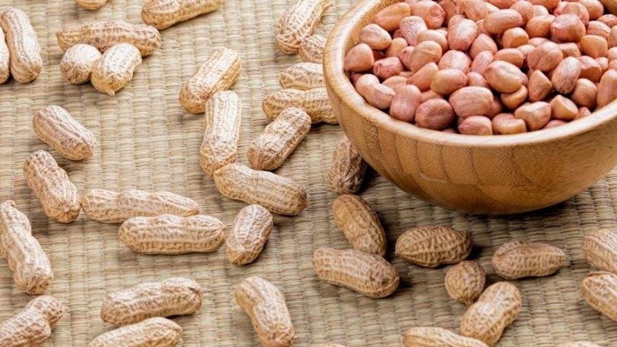 Những người kh&ocirc;ng n&ecirc;n ăn lạc, biết m&agrave; tr&aacute;nh kẻo "rước họa" - Ảnh 1.