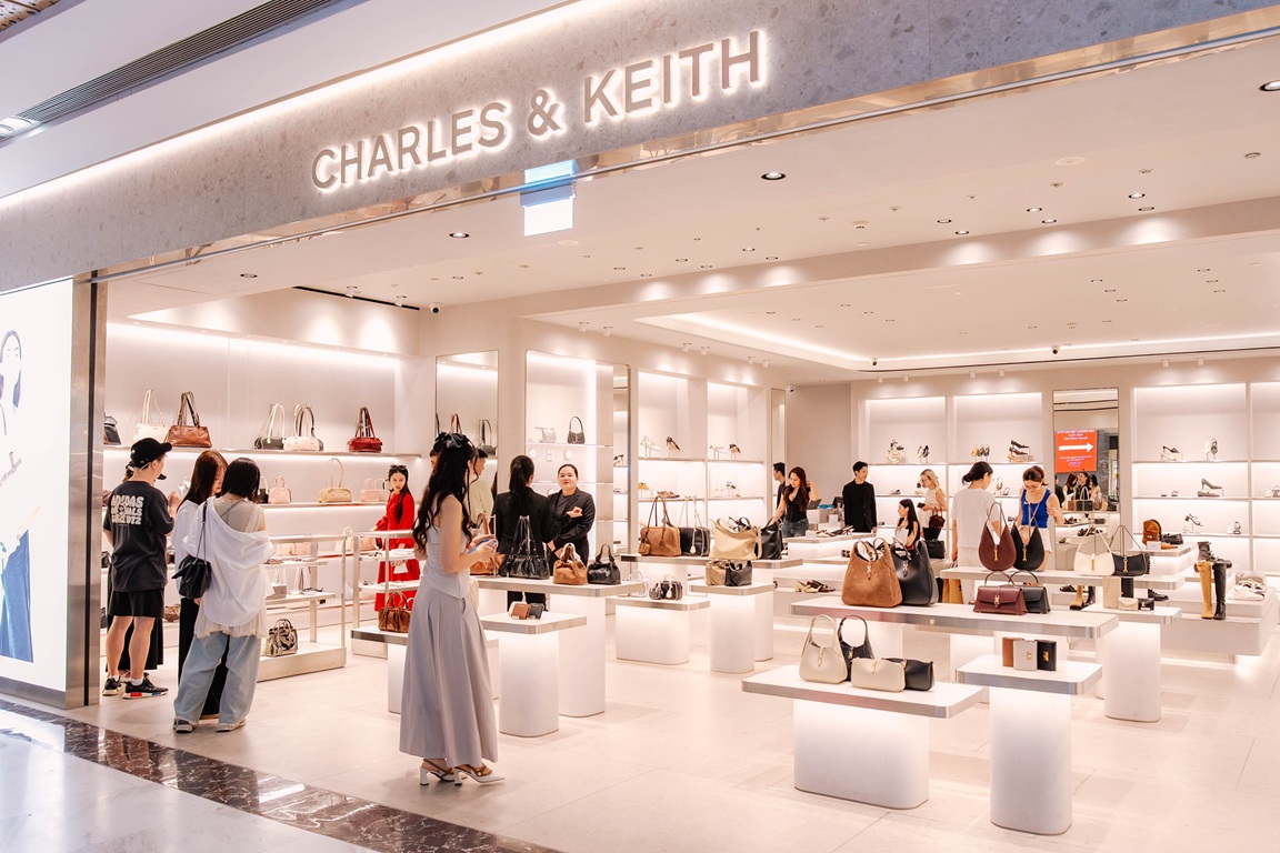 Khi y&ecirc;u thương được gửi trao theo nhiều c&aacute;ch: Vincom mang kh&ocirc;ng kh&iacute; 20/10 rộn r&agrave;ng khắp cả nước - Ảnh 6.