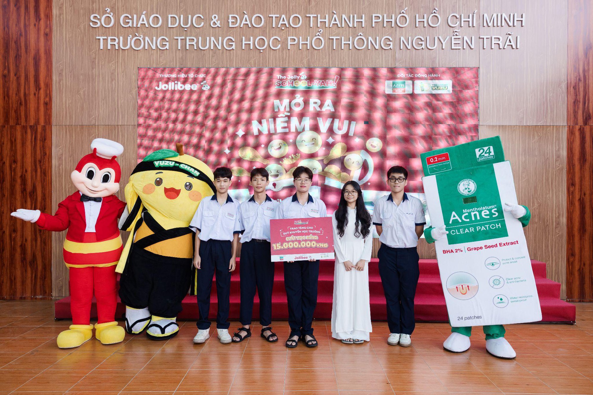 Acnes c&ugrave;ng Jollibee &ldquo;Mở ra niềm vui&rdquo; tại The Jolly School - Yah! 2026, lan tỏa kiến thức chăm da khoa học đến học sinh - Ảnh 9.