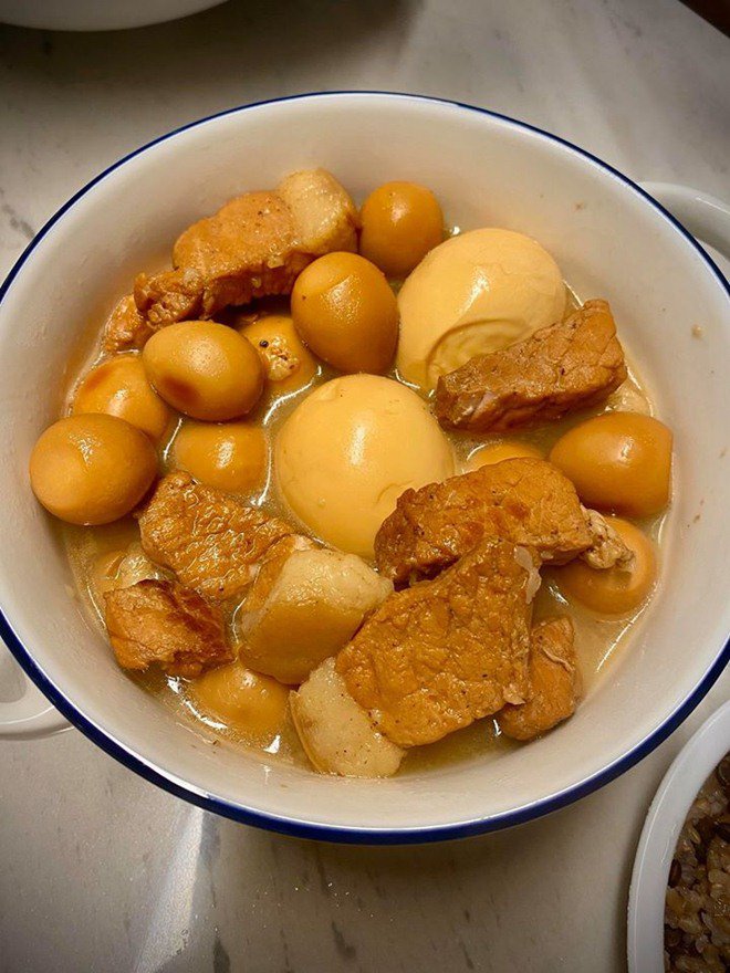M&acirc;m cơm nh&agrave; của Trấn Th&agrave;nh - Hari Won - Ảnh 11.