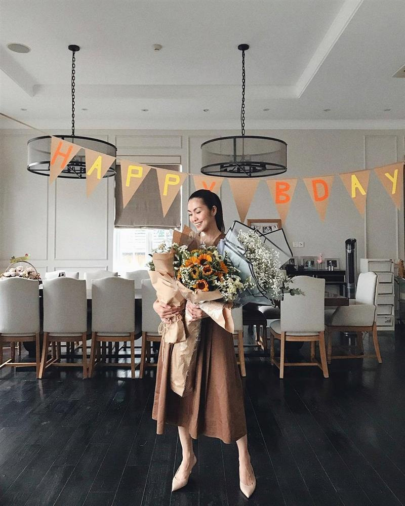Mỹ nh&acirc;n showbiz cưới với con trai tỷ ph&uacute;: Sống trong biệt thự 3 mặt tiền, rộng 500m&sup2; gần s&ocirc;ng S&agrave;i G&ograve;n- Ảnh 14.