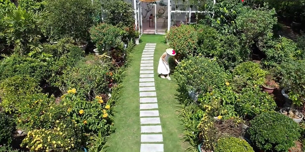 Ca sĩ Việt SN 1972 l&agrave; Ph&oacute; chủ tịch tập đo&agrave;n: Sở hữu cơ ngơi 10.000m&sup2; g&acirc;y cho&aacute;ng, sống y&ecirc;n b&igrave;nh với th&uacute; vui điền vi&ecirc;n- Ảnh 3.