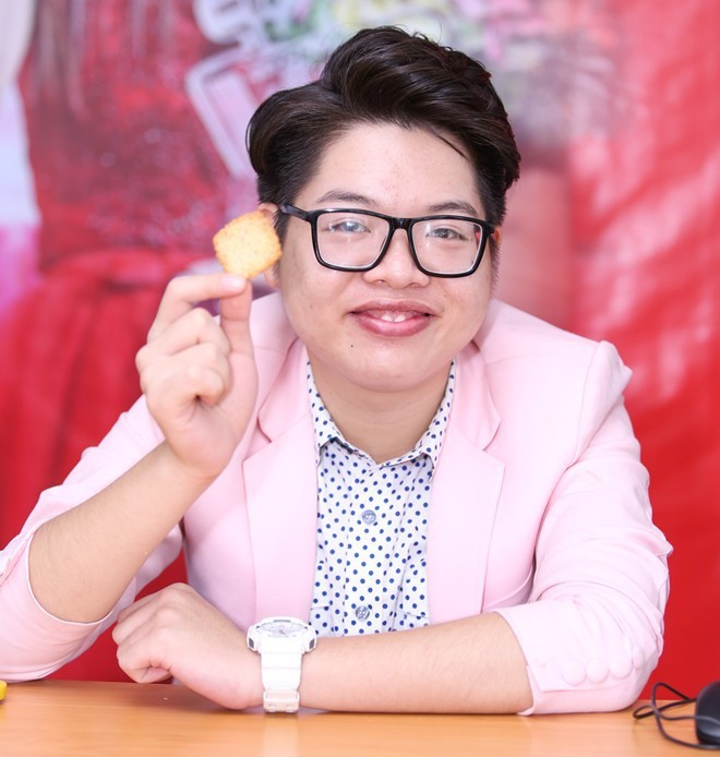 Đức Ph&uacute;c c&ocirc;ng khai thay đổi dung mạo lần 2- Ảnh 2.