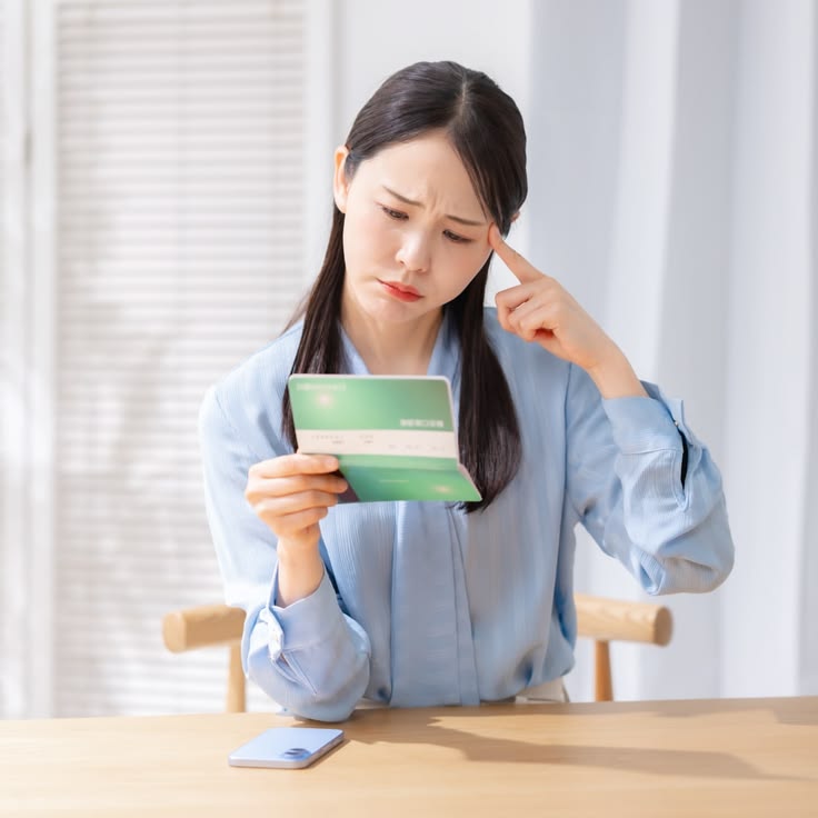 C&oacute; 200 triệu, t&ocirc;i từng định gửi hết một sổ nhưng đổi &yacute;: Chia th&agrave;nh 3 khoản, l&uacute;c cần tiền mới thấy quyết định n&agrave;y đ&aacute;ng gi&aacute;- Ảnh 1.