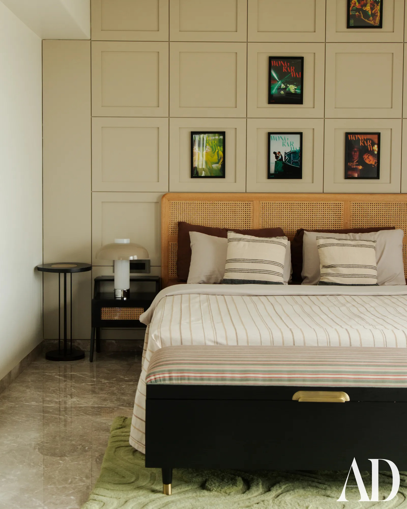 "Ng&ocirc;i sao m&agrave;n ảnh" 40 tuổi chưa kết h&ocirc;n: Sống chill tại th&agrave;nh phố đ&ocirc;ng d&acirc;n nhất Ấn Độ, sở hữu căn hộ hướng biển tuyệt đẹp- Ảnh 9.