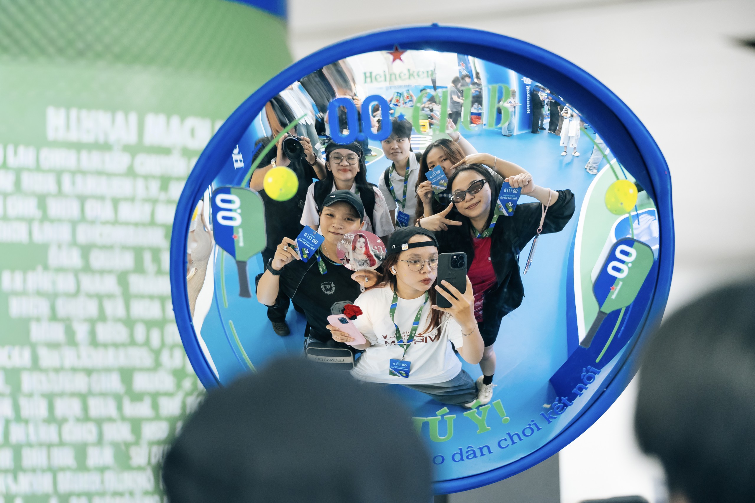 Gallery - Heineken 0.0 CLUB cập bến Metro Bến Thành: Sân chơi kết nối pickleball ngay giữa dòng chuyển động đô thị - image 3