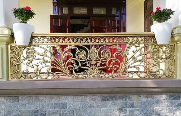 Lời khuy&ecirc;n cho c&aacute;c gia đ&igrave;nh l&agrave;m lan can ban c&ocirc;ng bằng nh&ocirc;m đ&uacute;c - Ảnh 2.
