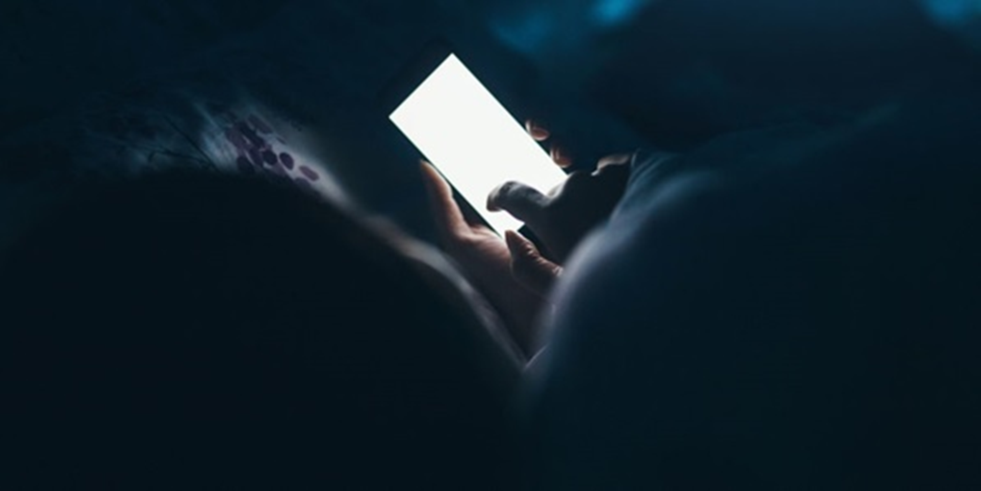 Người đ&agrave;n &ocirc;ng 69 tuổi đột ngột tử vong khi đi tiểu đ&ecirc;m, b&aacute;c sĩ n&oacute;i thẳng 3 th&oacute;i quen "cực độc" - Ảnh 1.