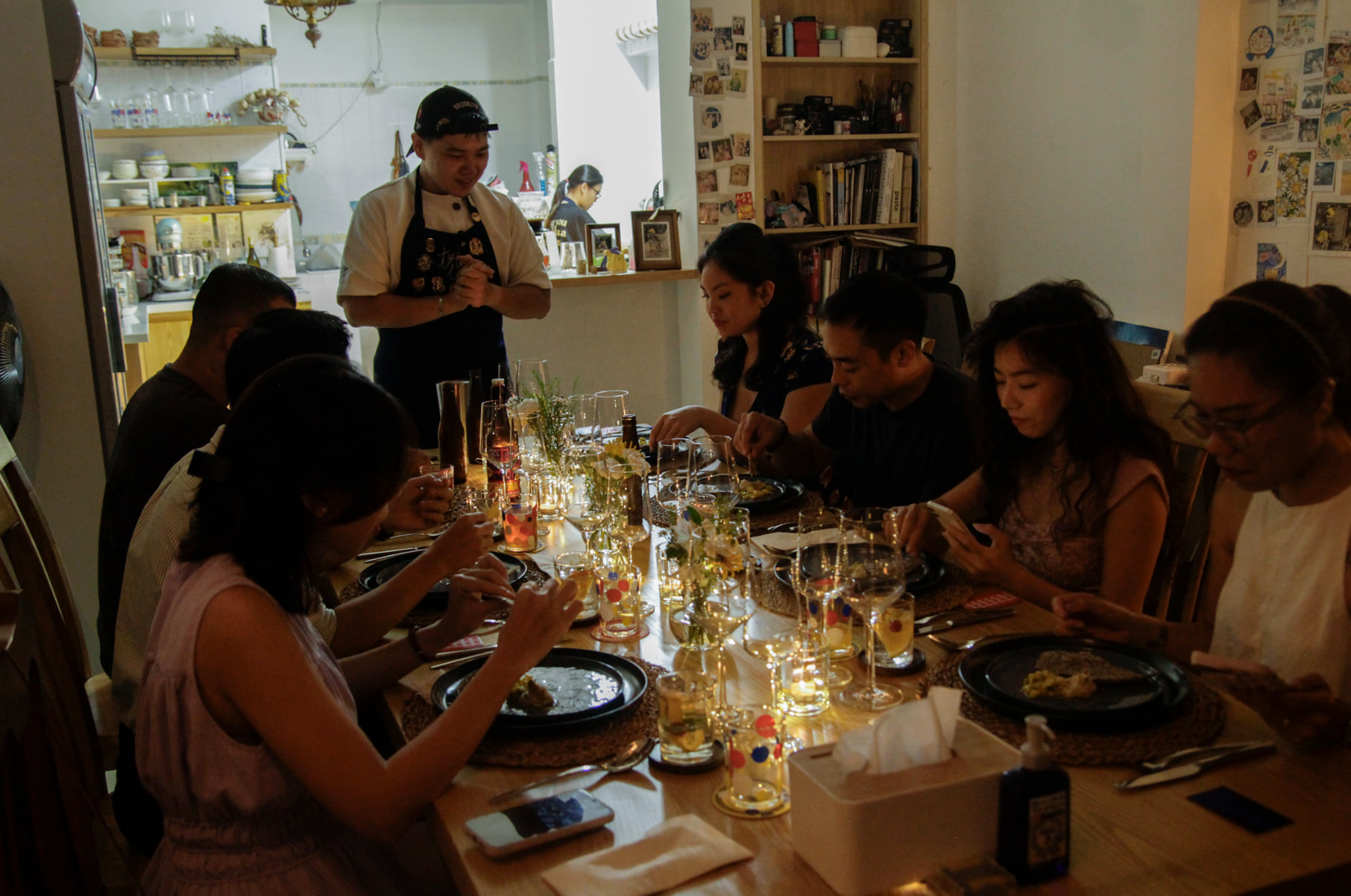 Trả tiền triệu để ăn tối với người lạ: Supper club l&agrave; g&igrave; m&agrave; từ London, Dubai đến TP.HCM đều &ldquo;ch&aacute;y v&eacute;&rdquo;?- Ảnh 24.