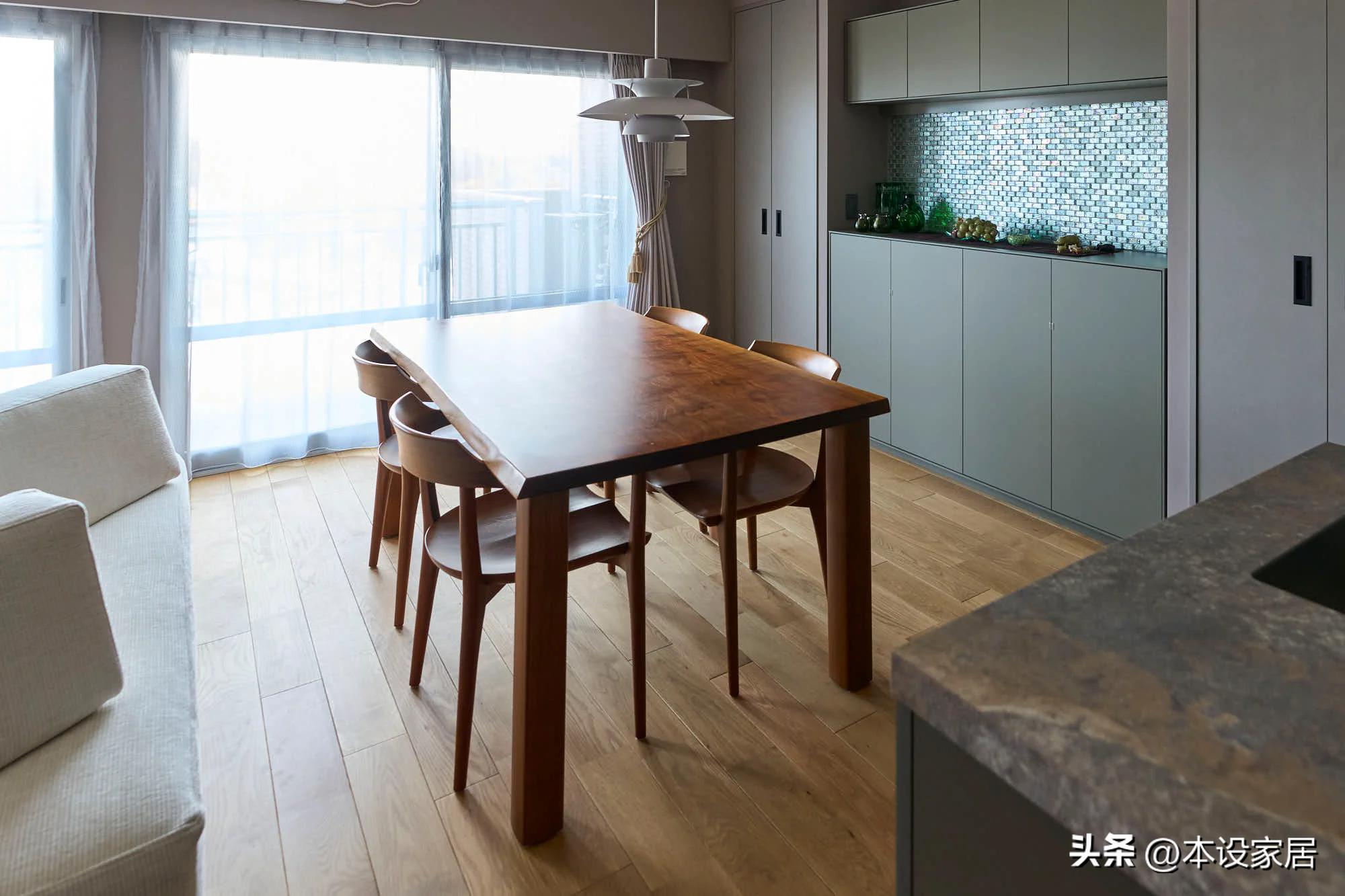 Nh&igrave;n d&igrave; t&ocirc;i 66 tuổi sống một m&igrave;nh trong căn hộ 56m&sup2;, t&ocirc;i mới hiểu: Nh&agrave; c&agrave;ng &iacute;t 3 thứ n&agrave;y, tuổi gi&agrave; c&agrave;ng nh&agrave;n- Ảnh 4.
