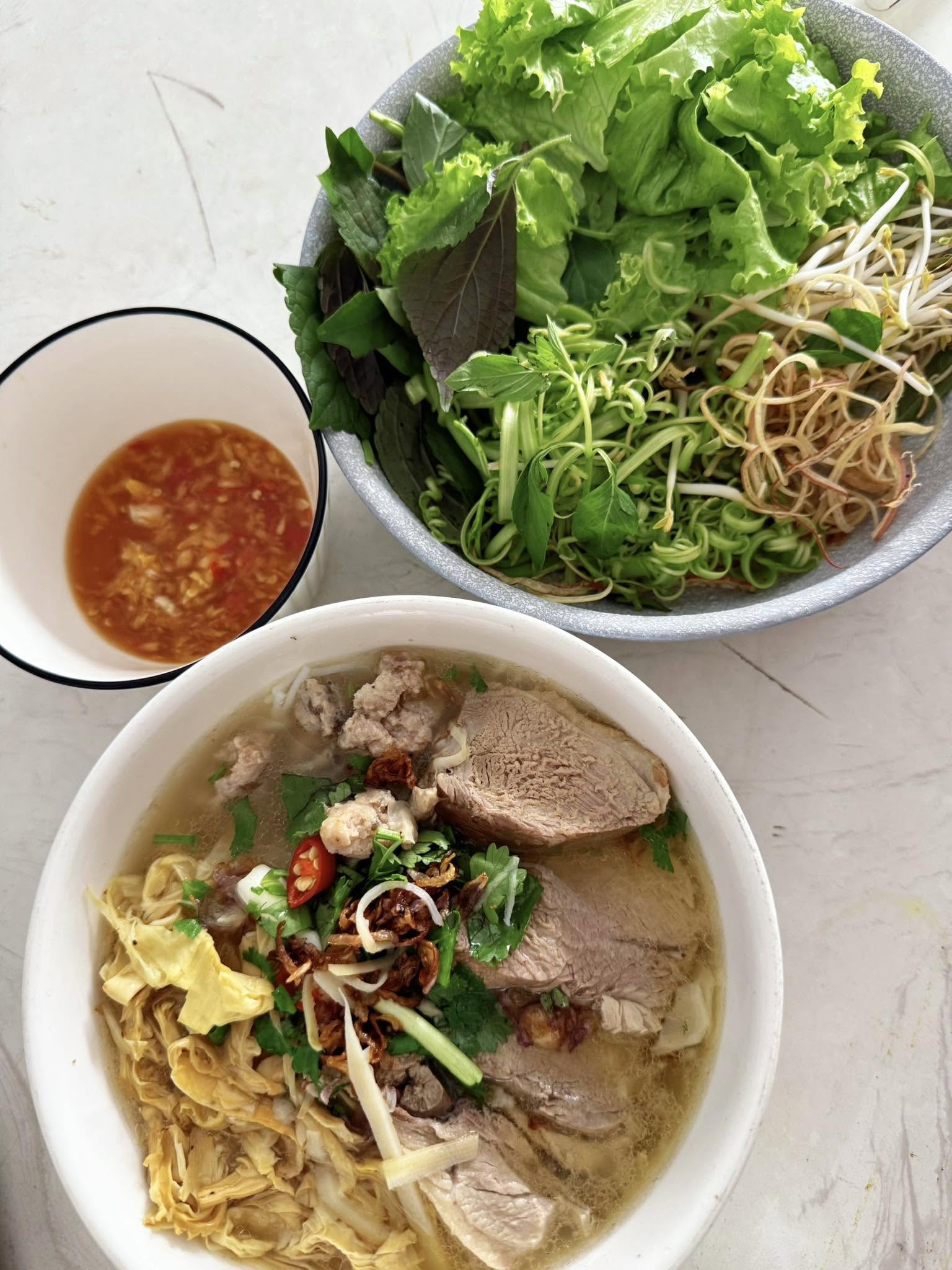 M&acirc;m cơm nh&agrave; của LyLy- Ảnh 5.