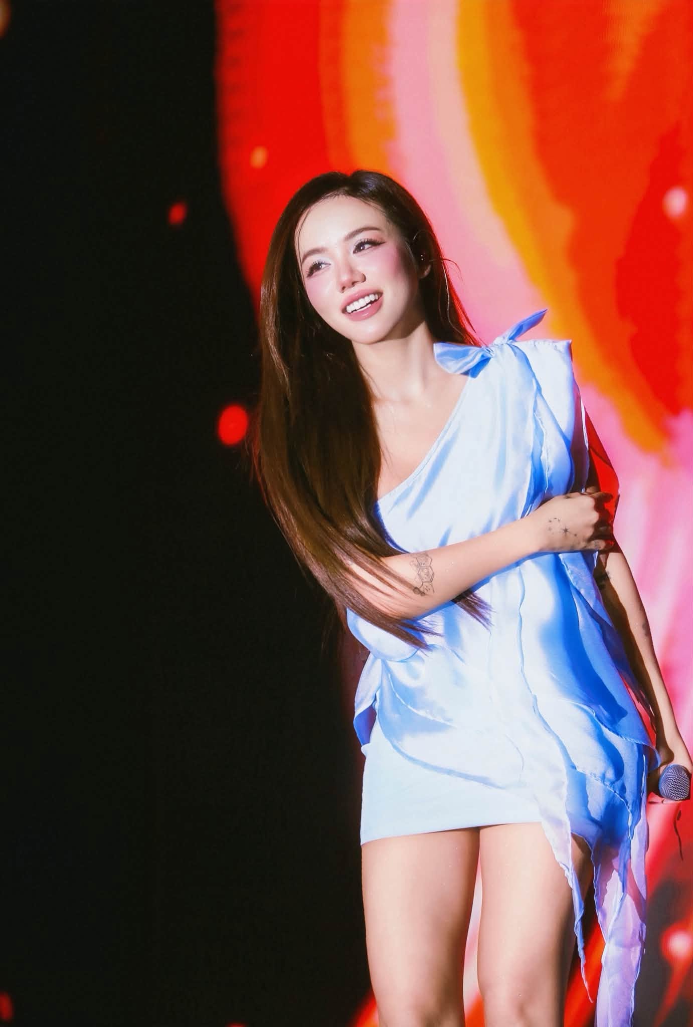 Fangirl số 1 của G-Dragon tại Việt Nam bất ngờ lọt đề cử đẹp nhất thế giới sau nhiều lần g&acirc;y tranh c&atilde;i ngoại h&igrave;nh- Ảnh 7.