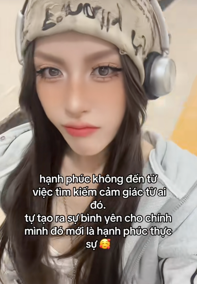 C&ocirc; vợ 21 triệu follow tuy&ecirc;n bố ly h&ocirc;n, l&yacute; do đầy ẩn &yacute;: "Nghiệp duy&ecirc;n quấn lấy, kh&ocirc;ng tỉnh t&aacute;o được"- Ảnh 3.