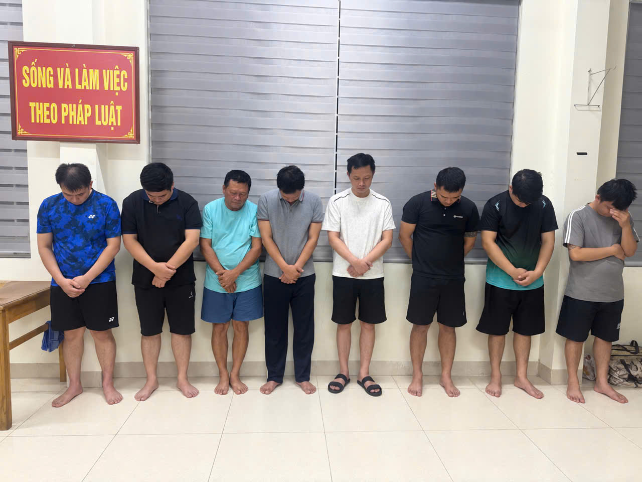 60 CBCS đồng loạt kh&aacute;m x&eacute;t tại 4 tỉnh th&agrave;nh, ph&aacute; chuy&ecirc;n &aacute;n đặc biệt lớn, bắt 'đầu sỏ' Ho&agrave;ng Văn Đạt SN 1993 - Ảnh 4.