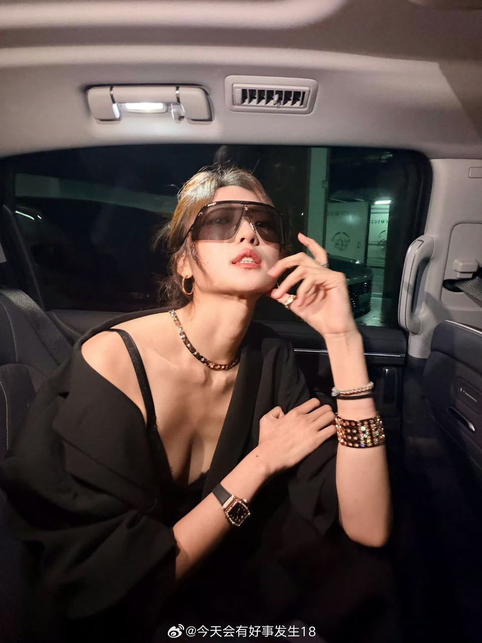Qu&ecirc;n Thượng Chi Đ&agrave;o đi v&igrave; T&ocirc;n Thi&ecirc;n h&ocirc;m nay qu&aacute; chiến!- Ảnh 6.