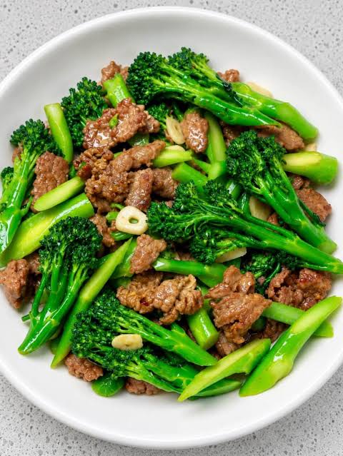 Nếu bạn thường xuyên bị táo bón, hãy ăn 5 món "rẻ như cho" này, đường ruột sẽ hoạt động trơn tru - Ảnh 3.