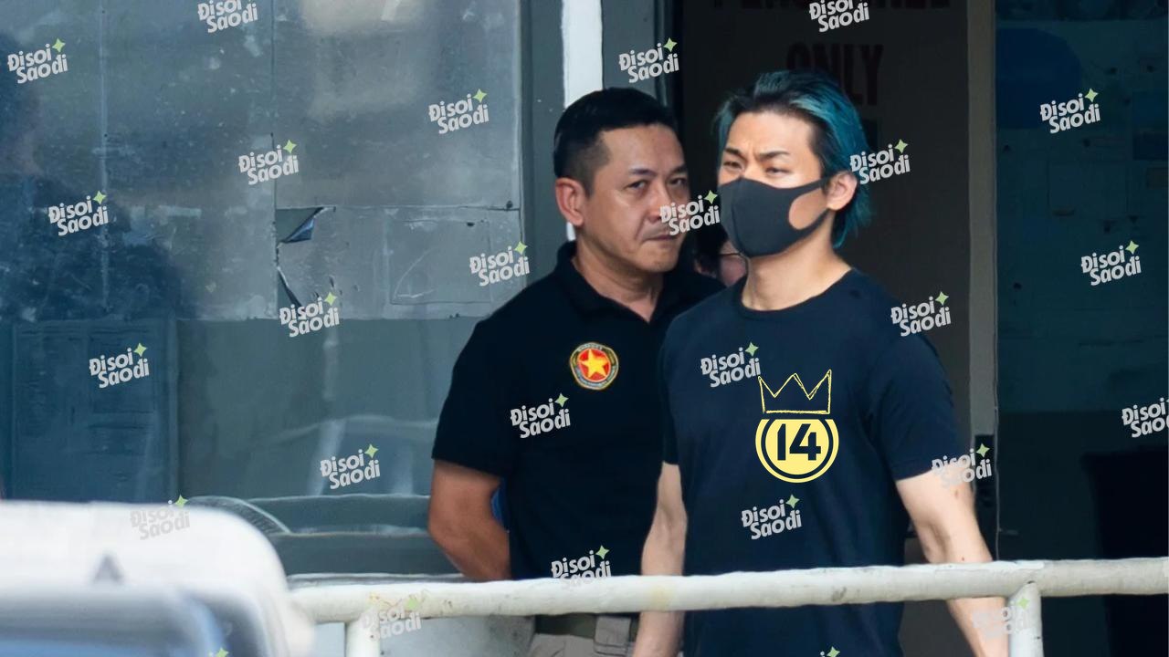 ĐỘC QUYỀN bộ ảnh &ldquo;n&eacute;t căng&rdquo; BIGBANG tr&ecirc;n đường ra SVĐ Mỹ Đ&igrave;nh: G-Dragon để r&acirc;u m&agrave; vẫn bảnh, Taeyang - Daesung giữ phong độ - Ảnh 8.