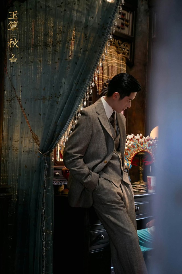 Chồng quốc dân thay thế Loan Niệm: Bùng nổ "bá khí", mặc suit không chê được- Ảnh 3.