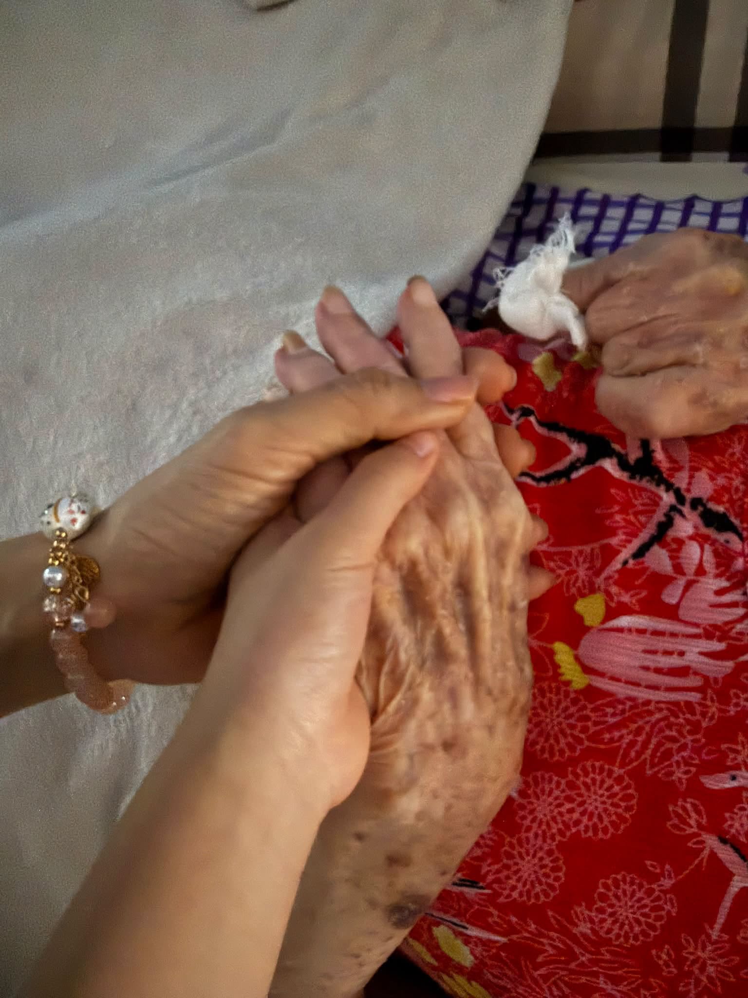 Diễn vi&ecirc;n L&ecirc; Phương đau l&ograve;ng thốt l&ecirc;n: "Kh&ocirc;ng c&oacute; c&aacute;ch n&agrave;o cả"- Ảnh 1.