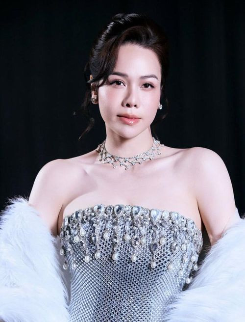 Ca sĩ SN 1985 qu&ecirc; Thanh Ho&aacute; l&agrave; hiện tượng mạng, b&aacute;n c&agrave; ph&ecirc; th&agrave;nh đại gia, sống trong biệt thự 20 tỷ- Ảnh 2.