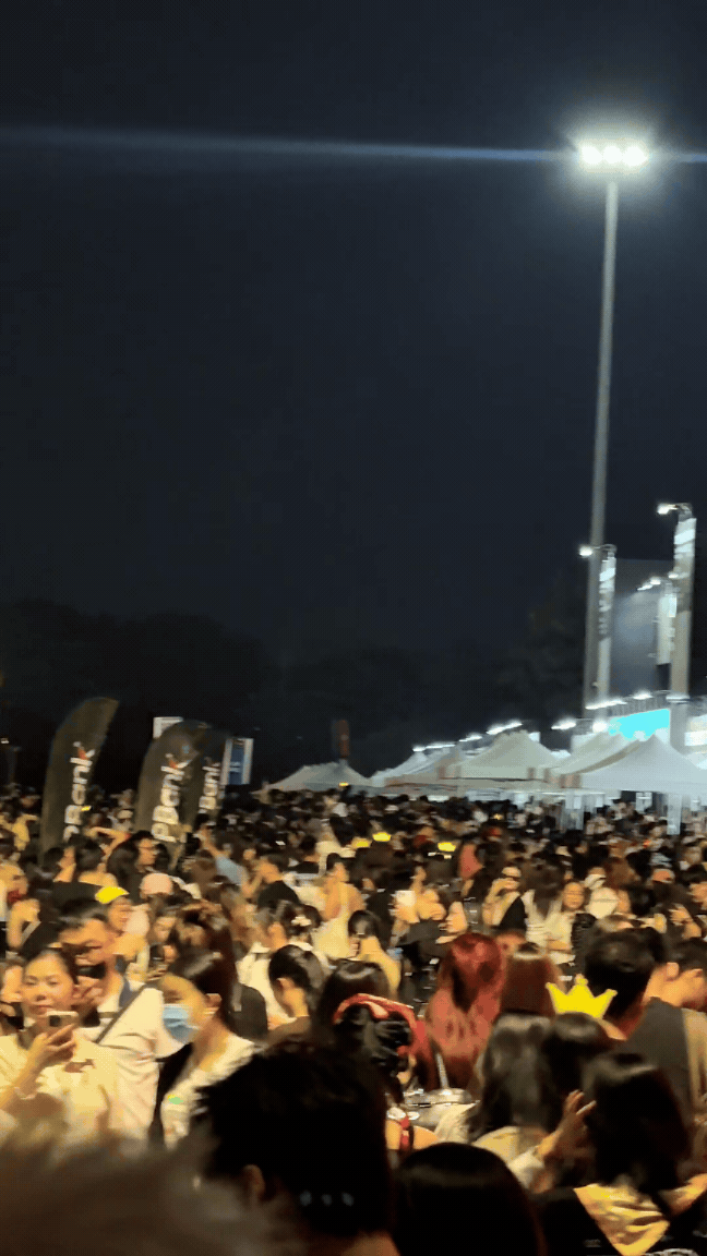 Trước giờ G concert BIGBANG D-1: Biển người đổ về Mỹ Đình, G-Dragon, Taeyang và Daesung sẵn sàng - Ảnh 1.