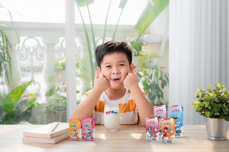 ZinZin đánh dấu hành trình 20 năm: Từ ký ức “Bay cao nào, nhảy cao nào…” đến câu chuyện 2 thế hệ được tiếp nối - Ảnh 1.