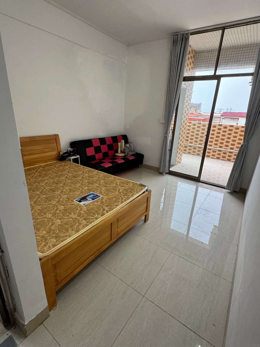 Căn ph&ograve;ng trọ 12m2 của c&ocirc; g&aacute;i lương 11 triệu/th&aacute;ng kh&ocirc;ng muốn "sống tạm bợ"- Ảnh 2.