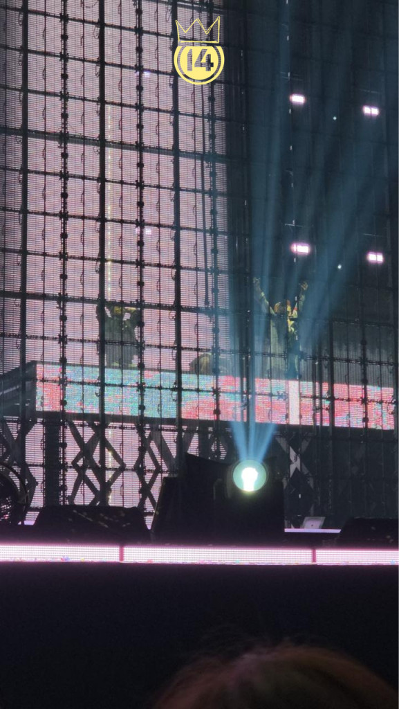Cảnh tượng "sởn gai ốc" của biển người Mỹ Đ&igrave;nh ở concert BIGBANG H&agrave; Nội- Ảnh 5.