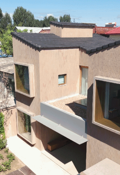 Thu&ecirc; mảnh đất 130m&sup2;, &ocirc;ng bố 50 tuổi cải tạo căn nh&agrave; 70m&sup2; với 15 cửa sổ cho cả đại gia đ&igrave;nh ở: Nh&igrave;n nhỏ nhưng ai đến cũng tưởng rộng 300m&sup2;- Ảnh 24.