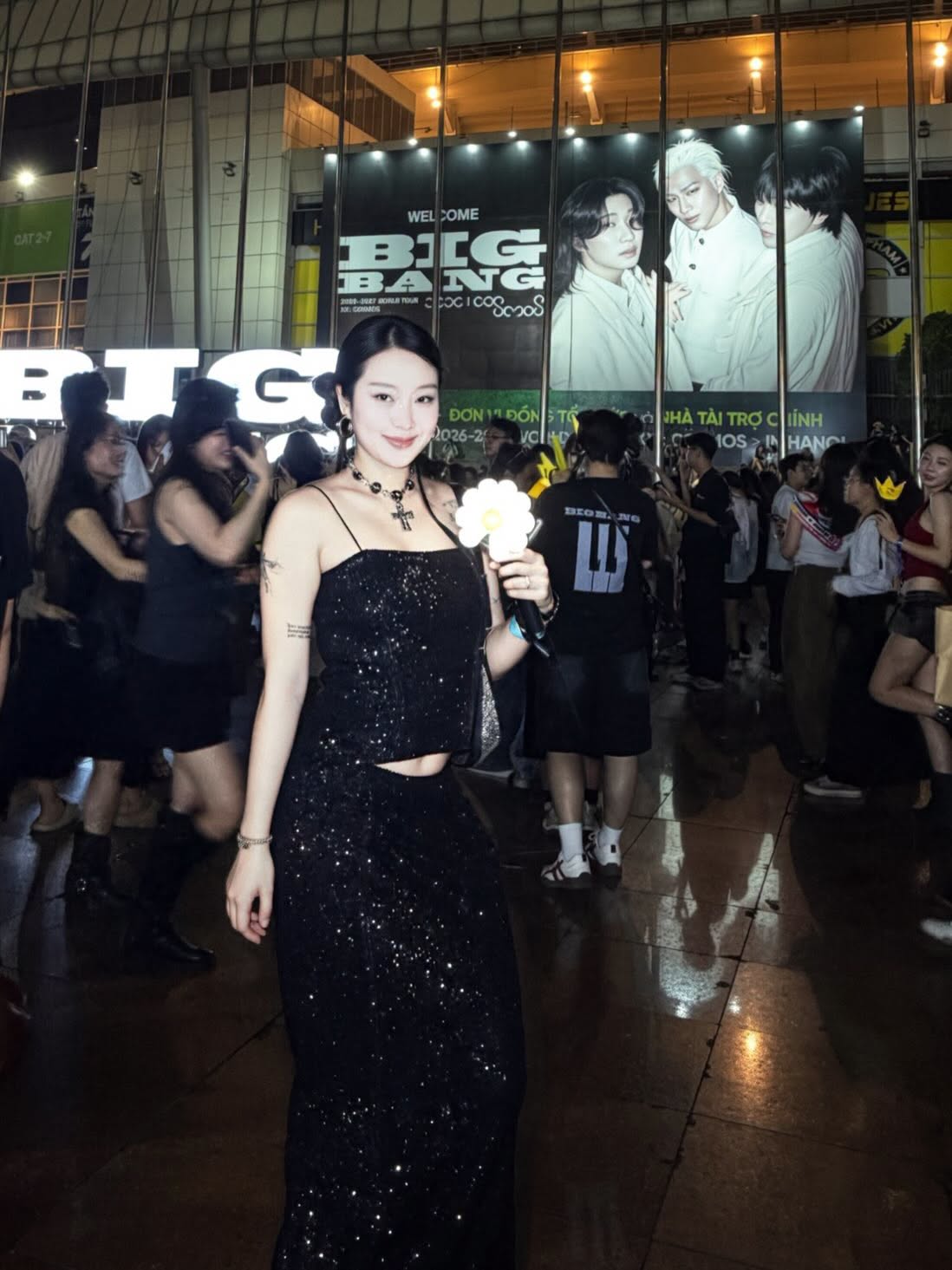 D&agrave;n mỹ ph&acirc;n, ph&uacute; b&agrave; đi quẩy với mấy anh BIGBANG về thức đến 5h s&aacute;ng để "xả suộc", ai cũng g&acirc;y chấn động- Ảnh 1.