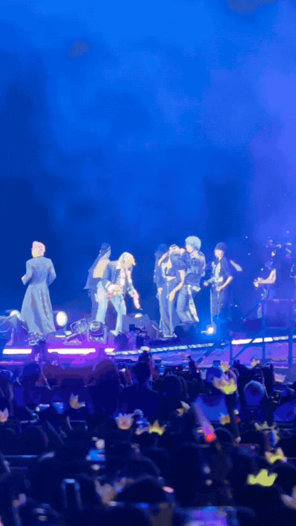 Tất tần tật concert BIGBANG Day 1 tại Mỹ Đ&igrave;nh: Vừa bước v&agrave;o đ&atilde; thấy "đủ tiền v&eacute;", gi&aacute;o &aacute;n thực chiến cho team Day 2 tối nay!- Ảnh 4.