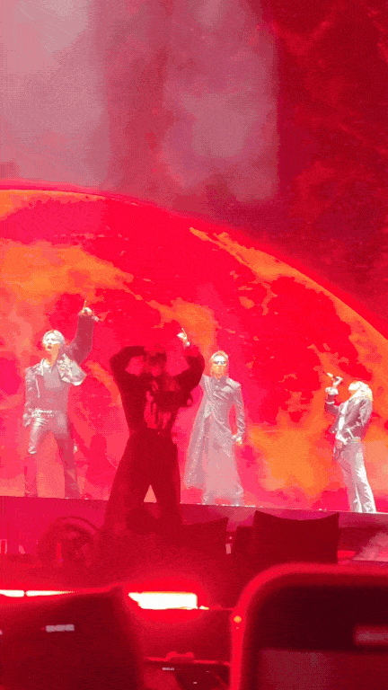 Tất tần tật concert BIGBANG Day 1 tại Mỹ Đ&igrave;nh: Vừa bước v&agrave;o đ&atilde; thấy "đủ tiền v&eacute;", gi&aacute;o &aacute;n thực chiến cho team Day 2 tối nay!- Ảnh 1.