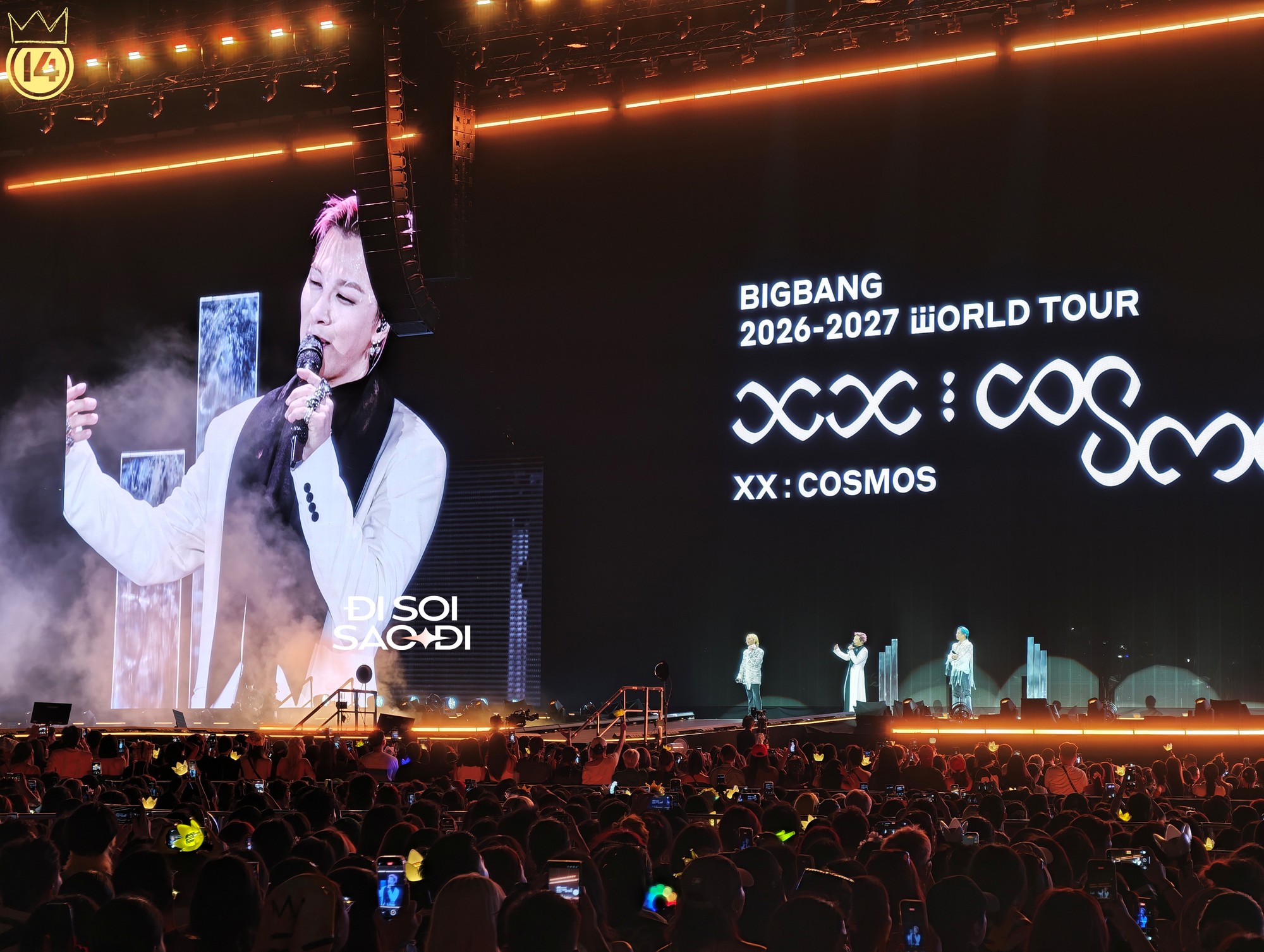 Ch&ugrave;m ảnh n&eacute;t căng: BIGBANG chất v&ocirc; đối, h&ocirc; vang "Việt Nam v&ocirc; địch" v&agrave; quỳ gối cảm ơn h&agrave;ng chục ngh&igrave;n người giữa Mỹ Đ&igrave;nh- Ảnh 10.