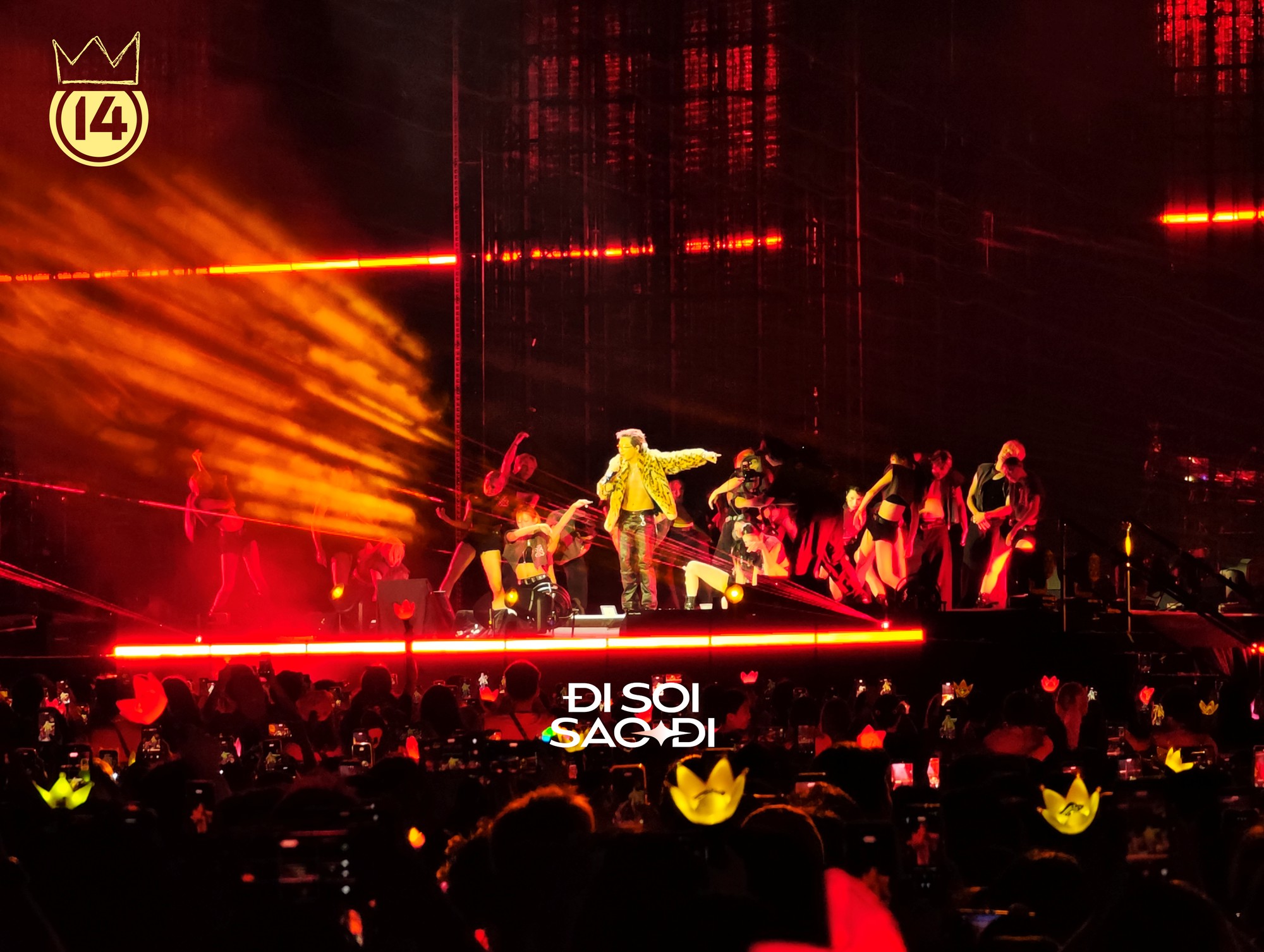 Ch&ugrave;m ảnh n&eacute;t căng: BIGBANG chất v&ocirc; đối, h&ocirc; vang "Việt Nam v&ocirc; địch" v&agrave; quỳ gối cảm ơn h&agrave;ng chục ngh&igrave;n người giữa Mỹ Đ&igrave;nh- Ảnh 17.