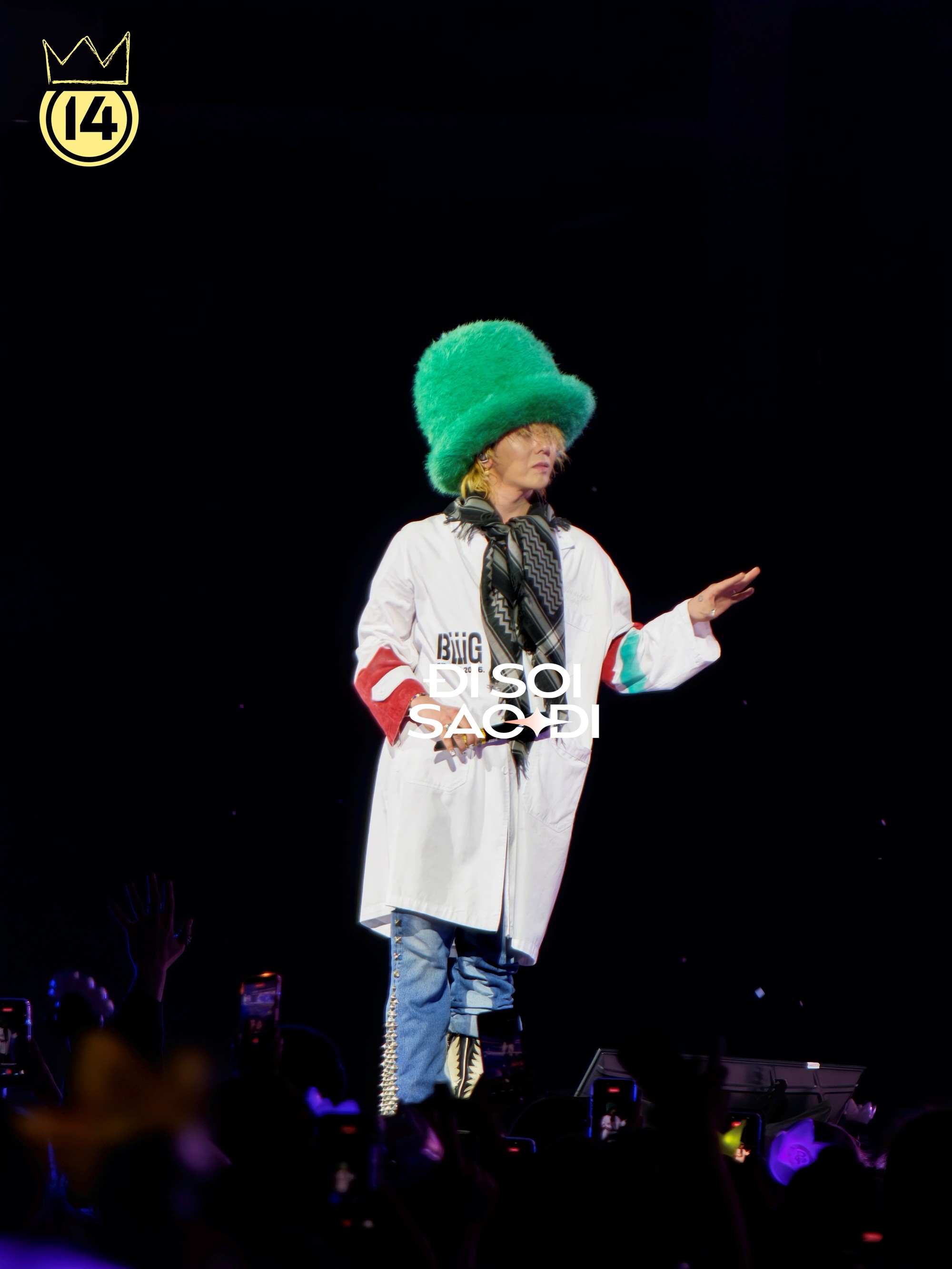 Ch&ugrave;m ảnh n&eacute;t căng: BIGBANG chất v&ocirc; đối, h&ocirc; vang "Việt Nam v&ocirc; địch" v&agrave; quỳ gối cảm ơn h&agrave;ng chục ngh&igrave;n người giữa Mỹ Đ&igrave;nh- Ảnh 9.
