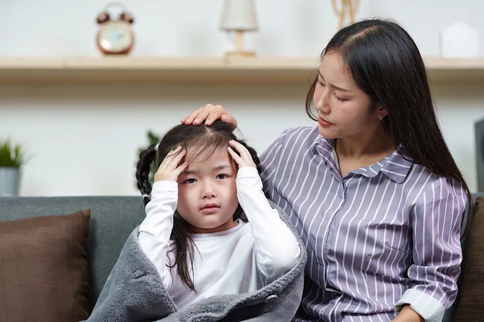 Trẻ vừa khỏi cảm lạnh đ&atilde; k&ecirc;u đau tai: Cảnh gi&aacute;c căn bệnh c&oacute; thể ảnh hưởng th&iacute;nh lực - Ảnh 1.