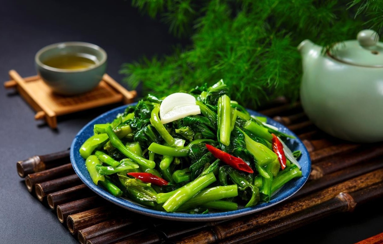 H&atilde;y nhớ 3 điều khi x&agrave;o rau - Ảnh 1.