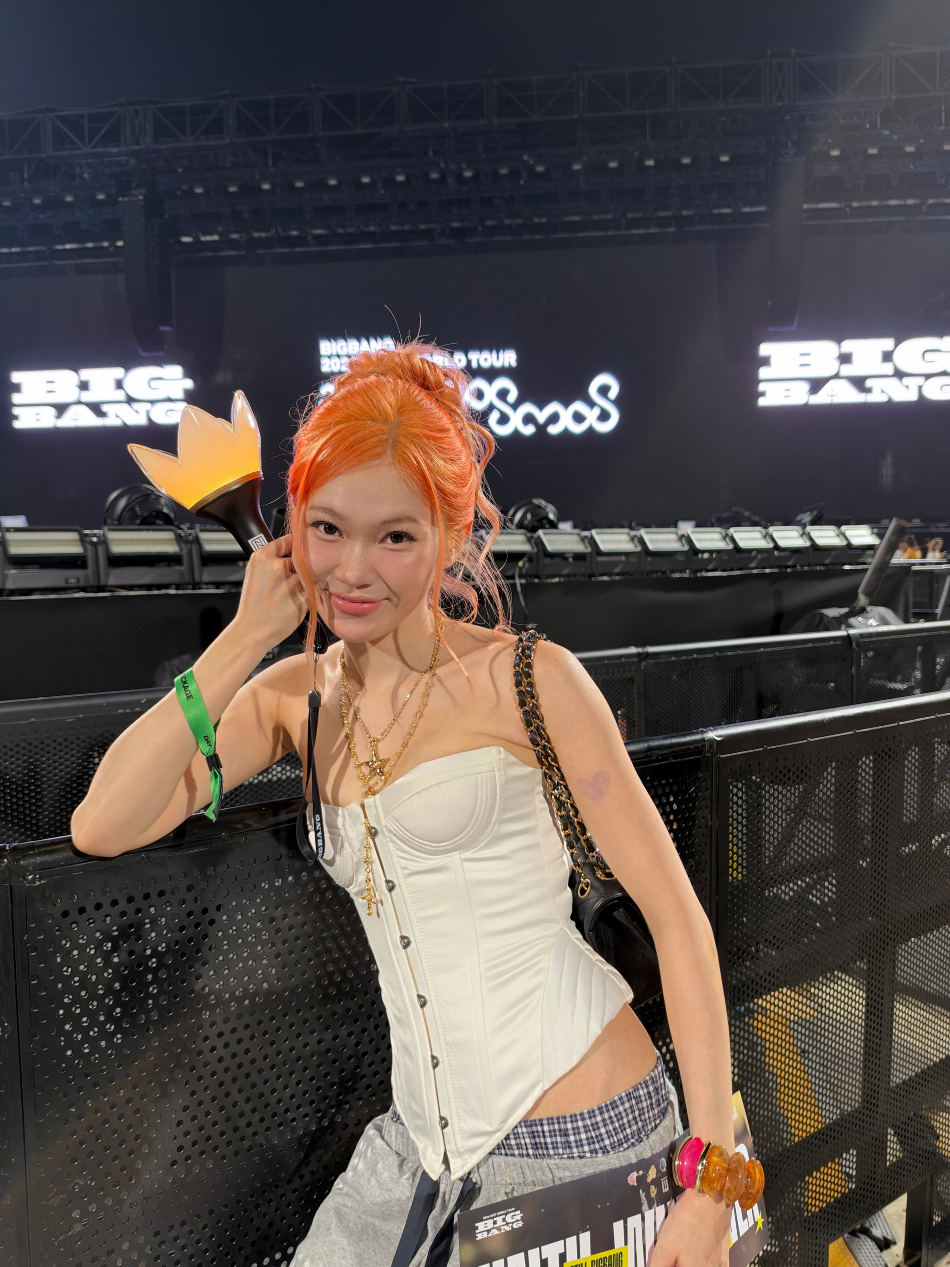 D&agrave;n mỹ ph&acirc;n, ph&uacute; b&agrave; đi quẩy với mấy anh BIGBANG về thức đến 5h s&aacute;ng để "xả suộc", ai cũng g&acirc;y chấn động- Ảnh 10.