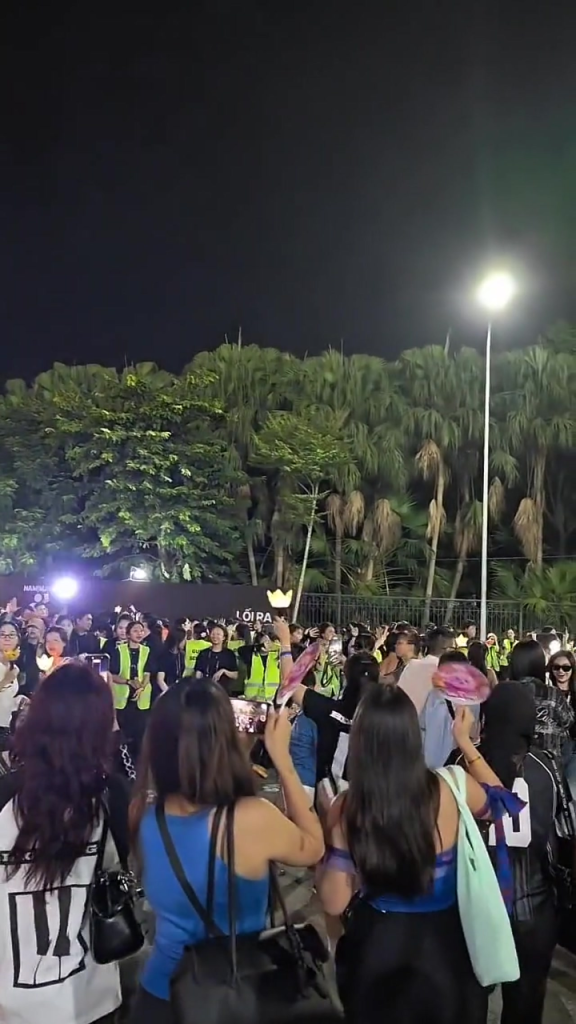 Cảnh tượng "sởn gai ốc" của biển người Mỹ Đ&igrave;nh ở concert BIGBANG H&agrave; Nội- Ảnh 1.