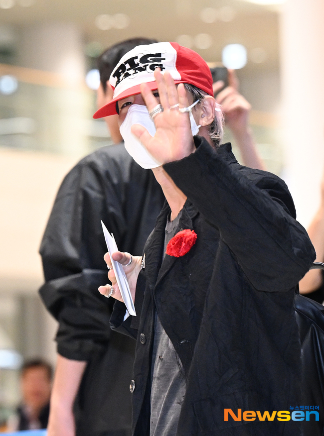 G-Dragon đ&atilde; hạ c&aacute;nh H&agrave;n Quốc, về đến nơi l&agrave; ấm &aacute;p liền!- Ảnh 7.