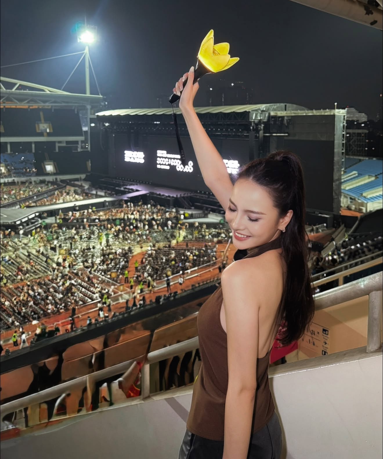Tổng kết 2 ng&agrave;y 3 "&ocirc;ng ch&uacute;" BIGBANG tại H&agrave; Nội: D&agrave;n mỹ nh&acirc;n vẫn luỵ concert, viết cả t&acirc;m thư - Ảnh 13.