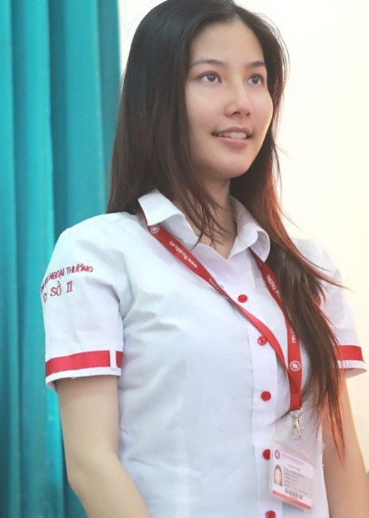 Hot girl Ngoại thương giờ làm dâu hào môn, vừa cưới được mẹ chồng tặng biệt thự có cả hầm rượu- Ảnh 1.
