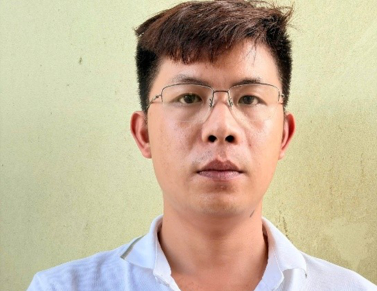 Ra lệnh bắt tạm giam người đ&agrave;n &ocirc;ng SN 1991 li&ecirc;n quan đến 510,9 triệu đồng tiền mua điện thoại - Ảnh 1.