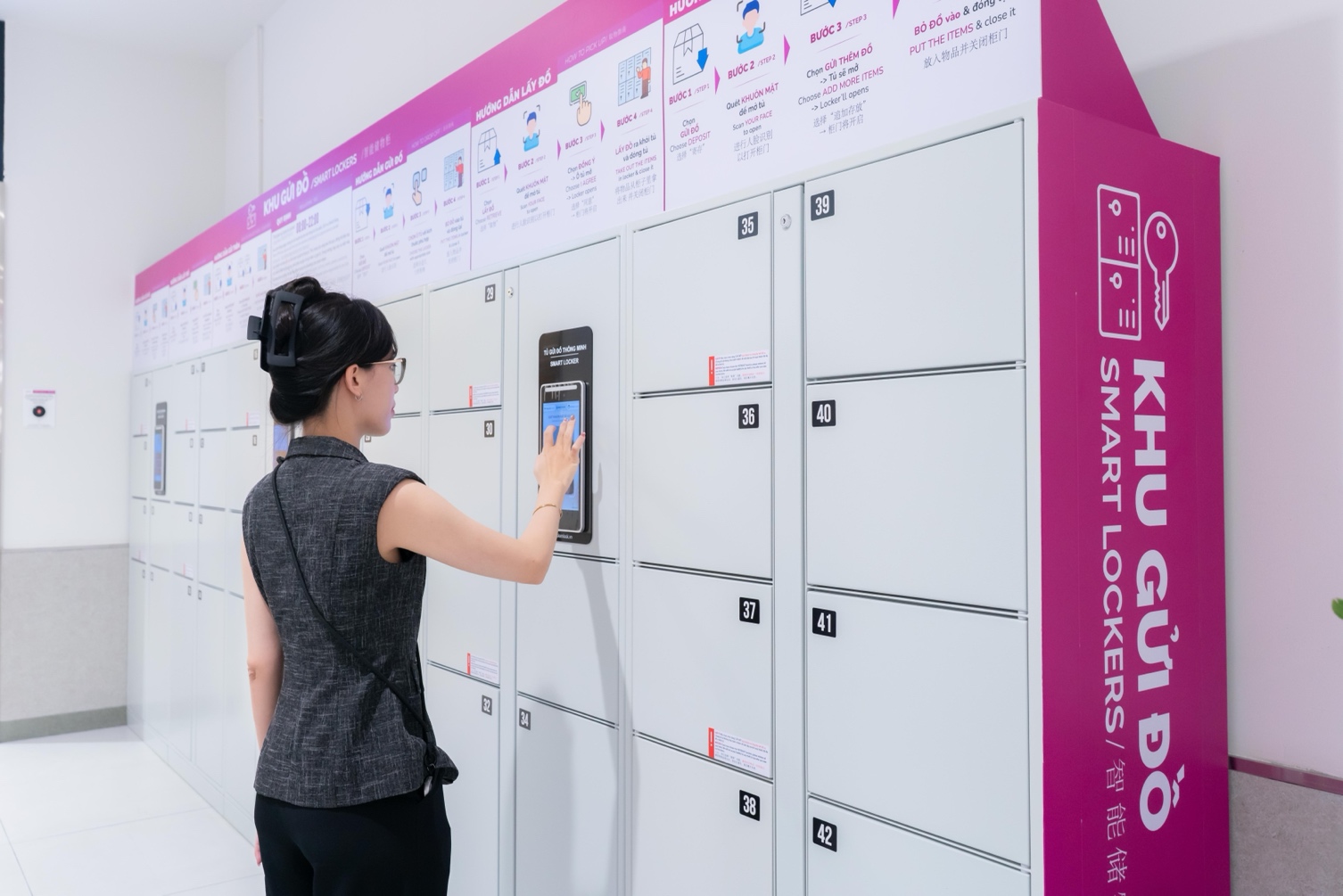 Người d&acirc;n Thanh H&oacute;a h&agrave;o hứng trải nghiệm AEON trong những ng&agrave;y đầu khai trương - Ảnh 4.