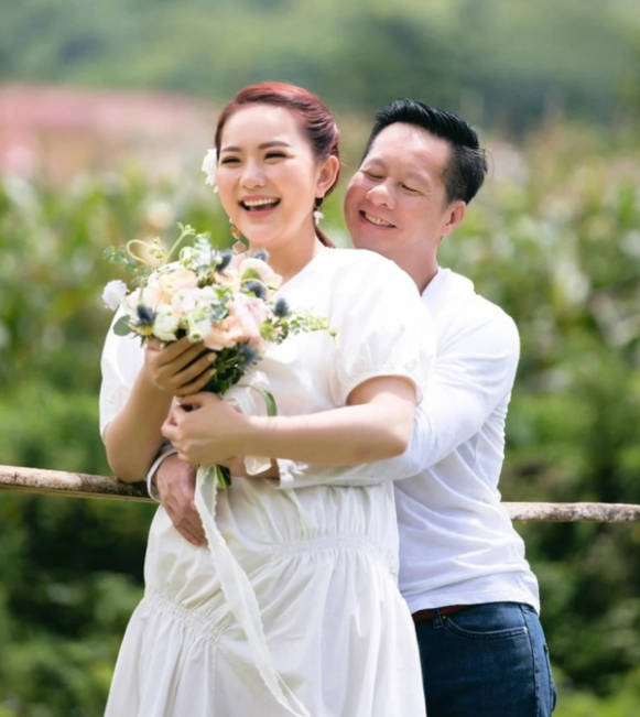 Người đẹp Việt từng nặng 84kg lấy chồng đại gia 3 đời vợ: Nay b&aacute;n online đủ thứ, được giao t&agrave;i sản h&agrave;ng trăm tỷ- Ảnh 6.