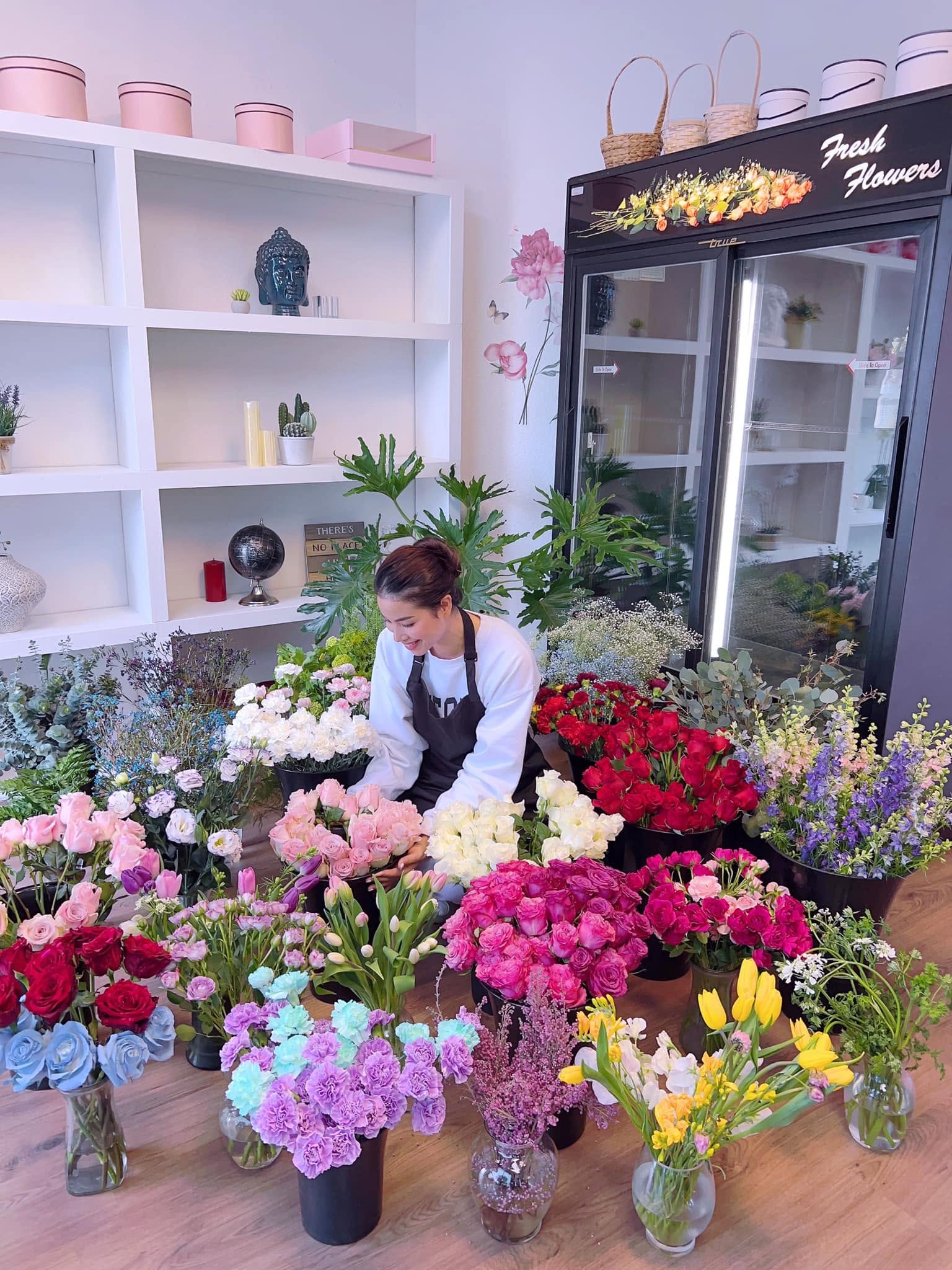 M&acirc;m cơm nh&agrave; của Phạm Hương v&agrave; chồng đại gia tại Mỹ- Ảnh 14.