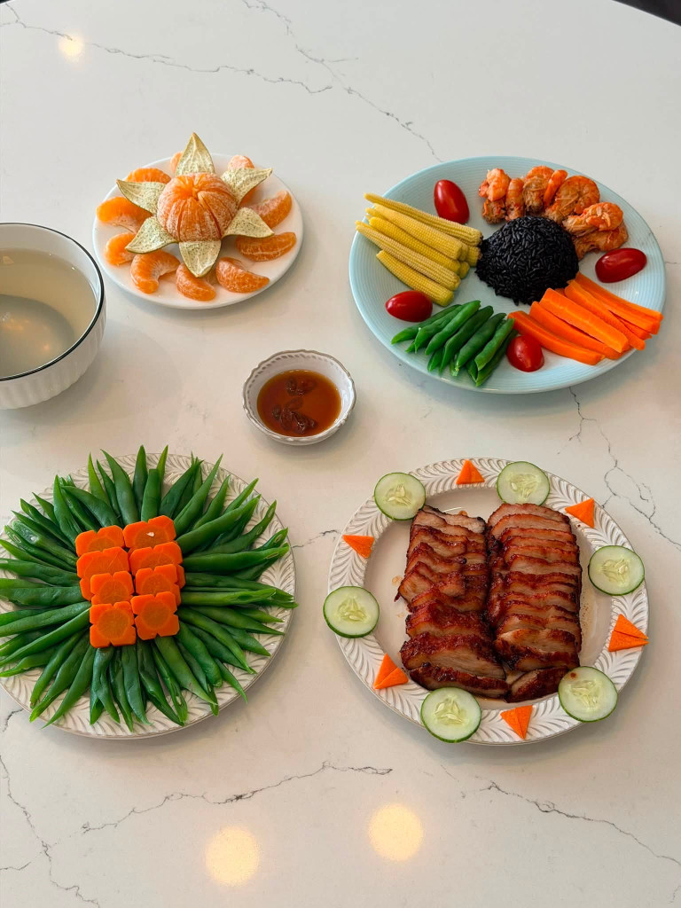 M&acirc;m cơm nh&agrave; của Ph&oacute; Gi&aacute;m đốc l&agrave;m MC Ai L&agrave; Triệu Ph&uacute; v&agrave; c&ocirc; đồng nghiệp - Ảnh 5.