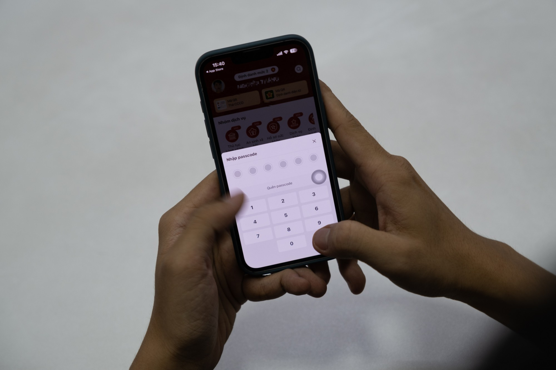 Qu&ecirc;n passcode 6 số VNeID, kh&ocirc;ng mở được thẻ căn cước điện tử: Người d&acirc;n tự cấp lại trong 5 bước- Ảnh 1.