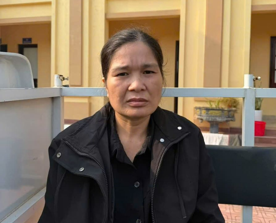 C&ocirc;ng an kiểm tra nơi ở của Đỗ Văn Bi&ecirc;n, bắt giữ Nguyễn Thị Pha SN 1987 c&ugrave;ng chủ nh&agrave; - Ảnh 4.